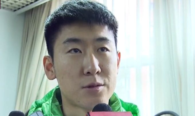 现场一位刚参加完毕业典礼的大学生，同时也是党员的观众，看完电影后十分惊喜于片中对;五四运动和工人运动的呈现，并对于这种比课本更直观的创作深受启发：;因为先辈的创举，我意识到我作为中国共产党员身上的责任，也许现在不用像一百年前那样去牺牲，但以后不管有什么困难，我愿意第一个上